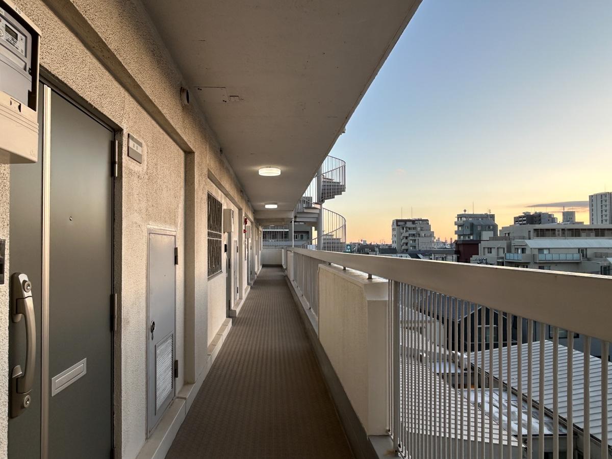 杉並区西荻北の賃貸物件/マンション共用廊下
