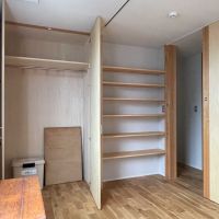 世田谷区豪徳寺の賃貸物件/202:収納はクローゼットと本棚