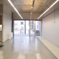 神奈川県相模原市南区相模大野の賃貸物件/広々とした空間、サイドに洗面とトイレがあります