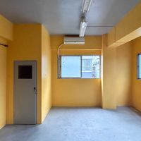 中央区日本橋馬喰町の賃貸物件/3階:トイレとミニキッチンがあるフロア
