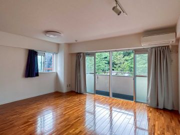 港区三田の賃貸物件/裏山ビュー?