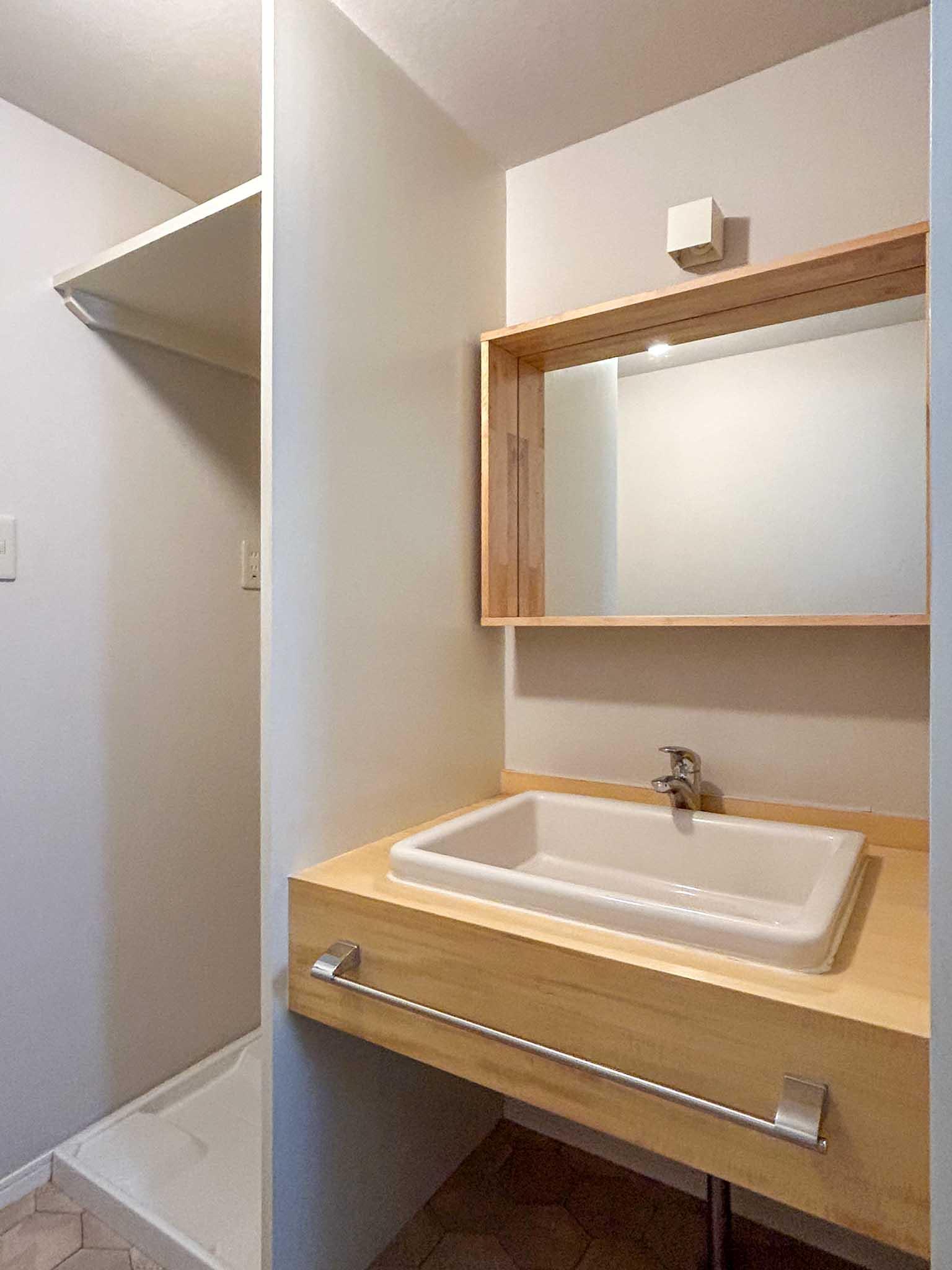 港区三田の賃貸物件/洗面脱衣室