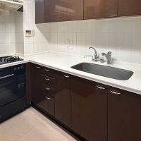 文京区本駒込の賃貸物件/キッチンスペースは広々としたサイズ感。オーブンレンジは残置物扱いです。