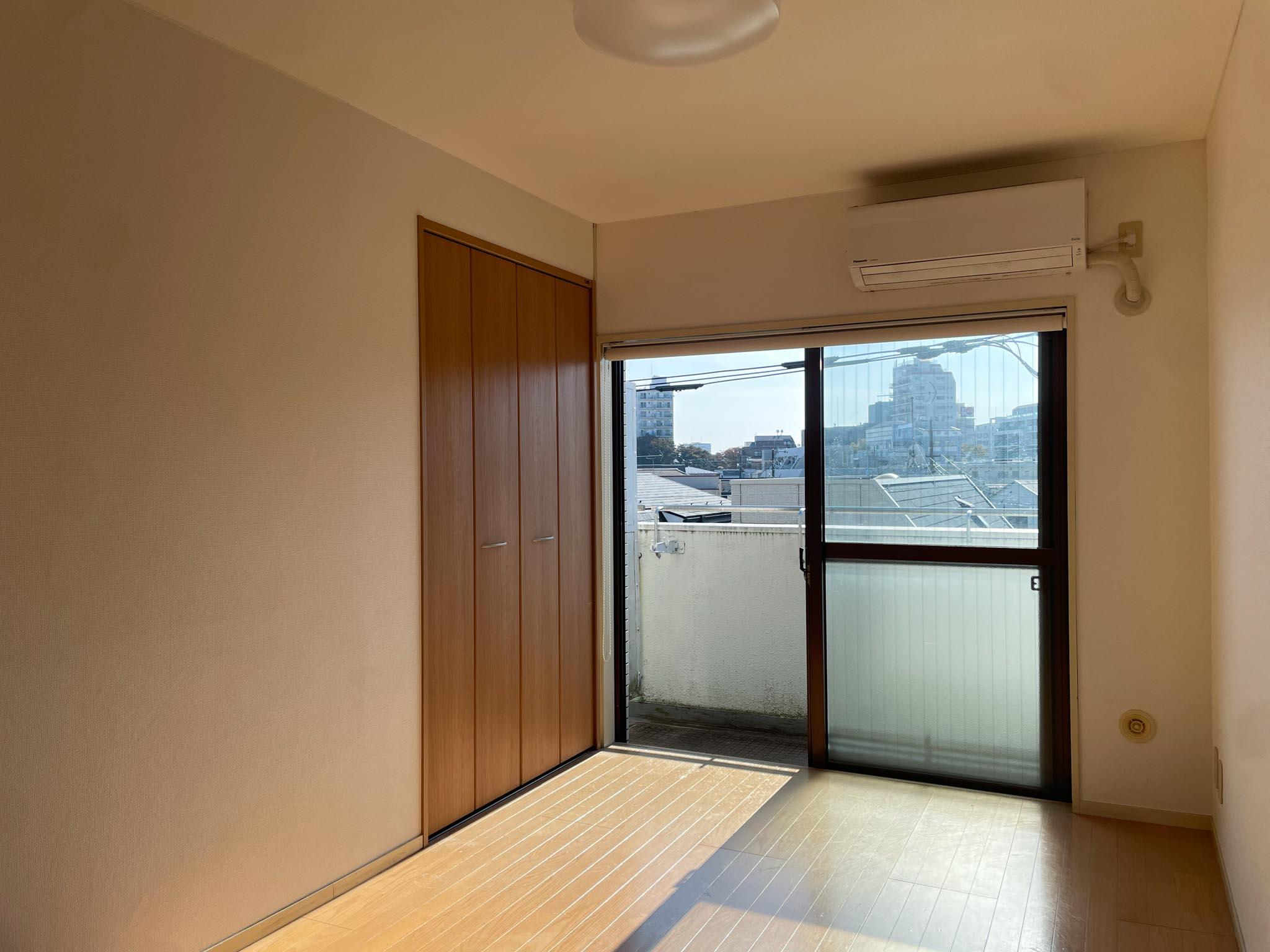 世田谷区上北沢の賃貸物件/リビングの南側