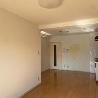 世田谷区上北沢の賃貸物件/リビング:北に向かって。南側は少し細いです