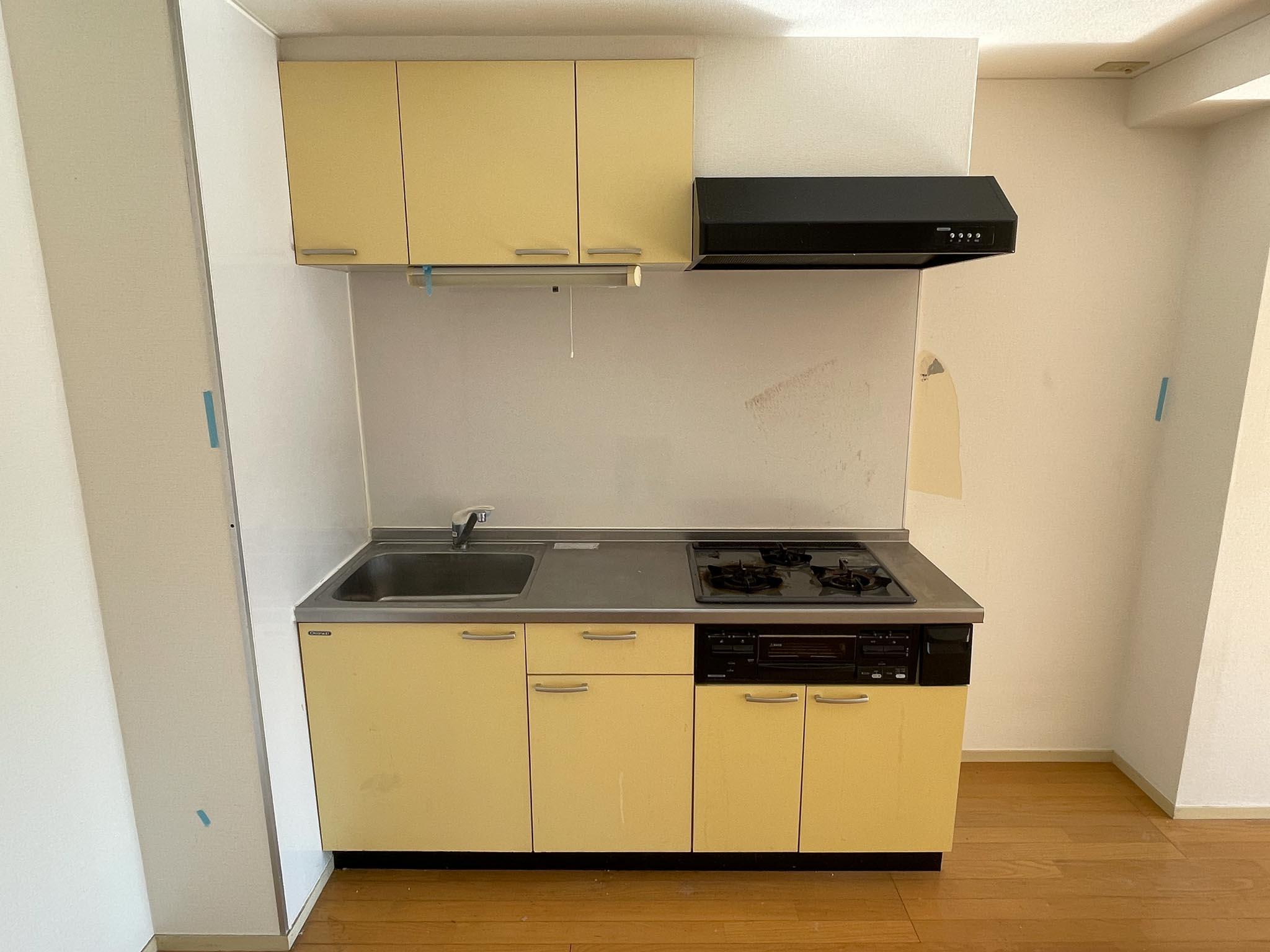 世田谷区上北沢の賃貸物件/3口ガスコンロにグリル付きのキッチン