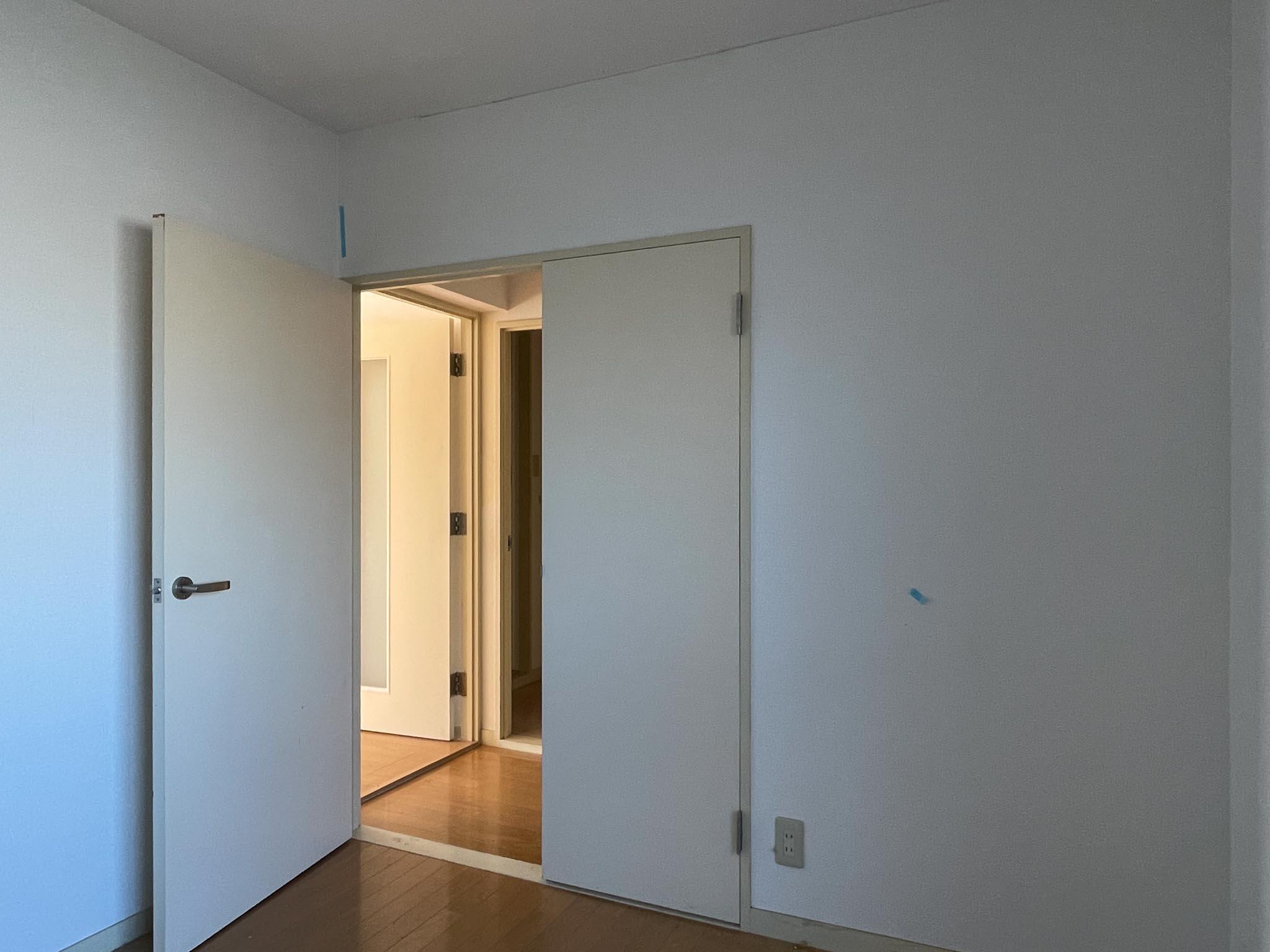 世田谷区上北沢の賃貸物件/4.5畳洋室:加えて、備え付けの収納もありません