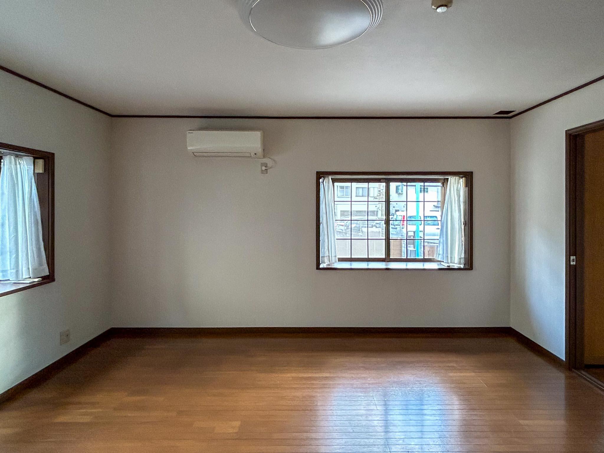 杉並区阿佐谷北の賃貸物件/南側の洋室。広さは12.5帖ほど