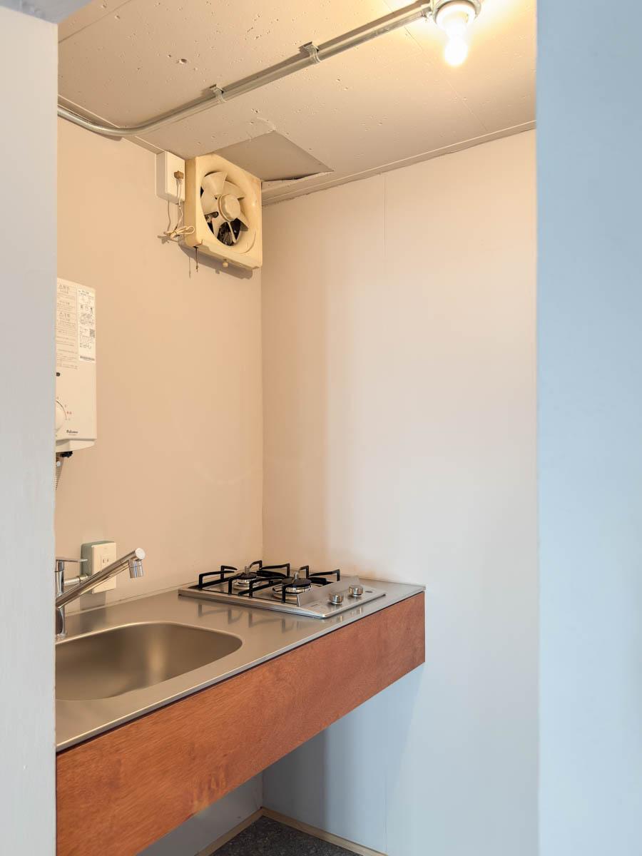 大田区東馬込の賃貸物件/木のデザインがかわいいキッチン