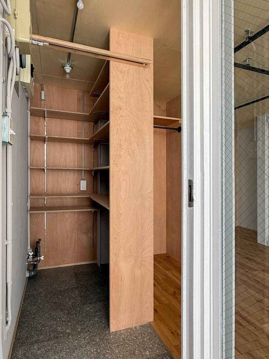 大田区東馬込の賃貸物件/玄関。オープンなシューズクローゼットが大容量