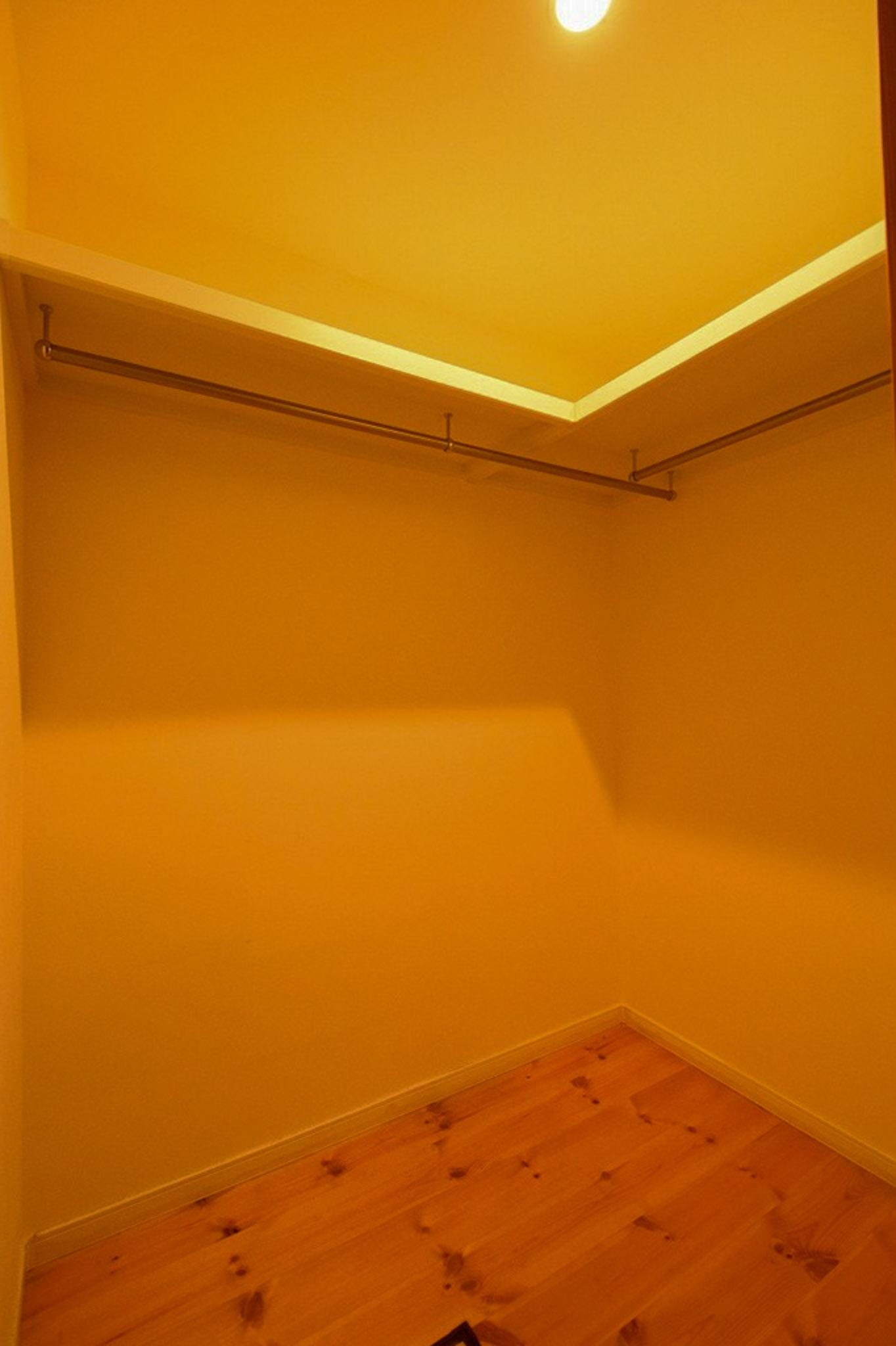 大田区田園調布の賃貸物件/1階の7.6畳寝室横のウォークインクローゼット