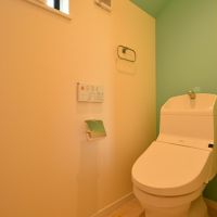 大田区田園調布の賃貸物件/各階に設置され、忙しい朝も余裕を持てるトイレ