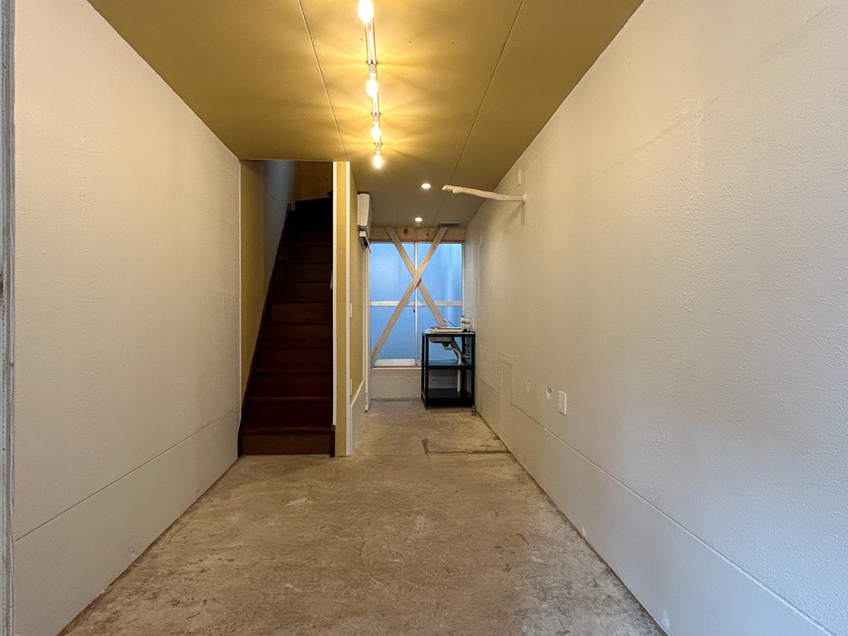 品川区西品川の賃貸物件/１階。シンプルながら使い勝手が良さそうな空間。どのような空間に仕立てていきましょうか。