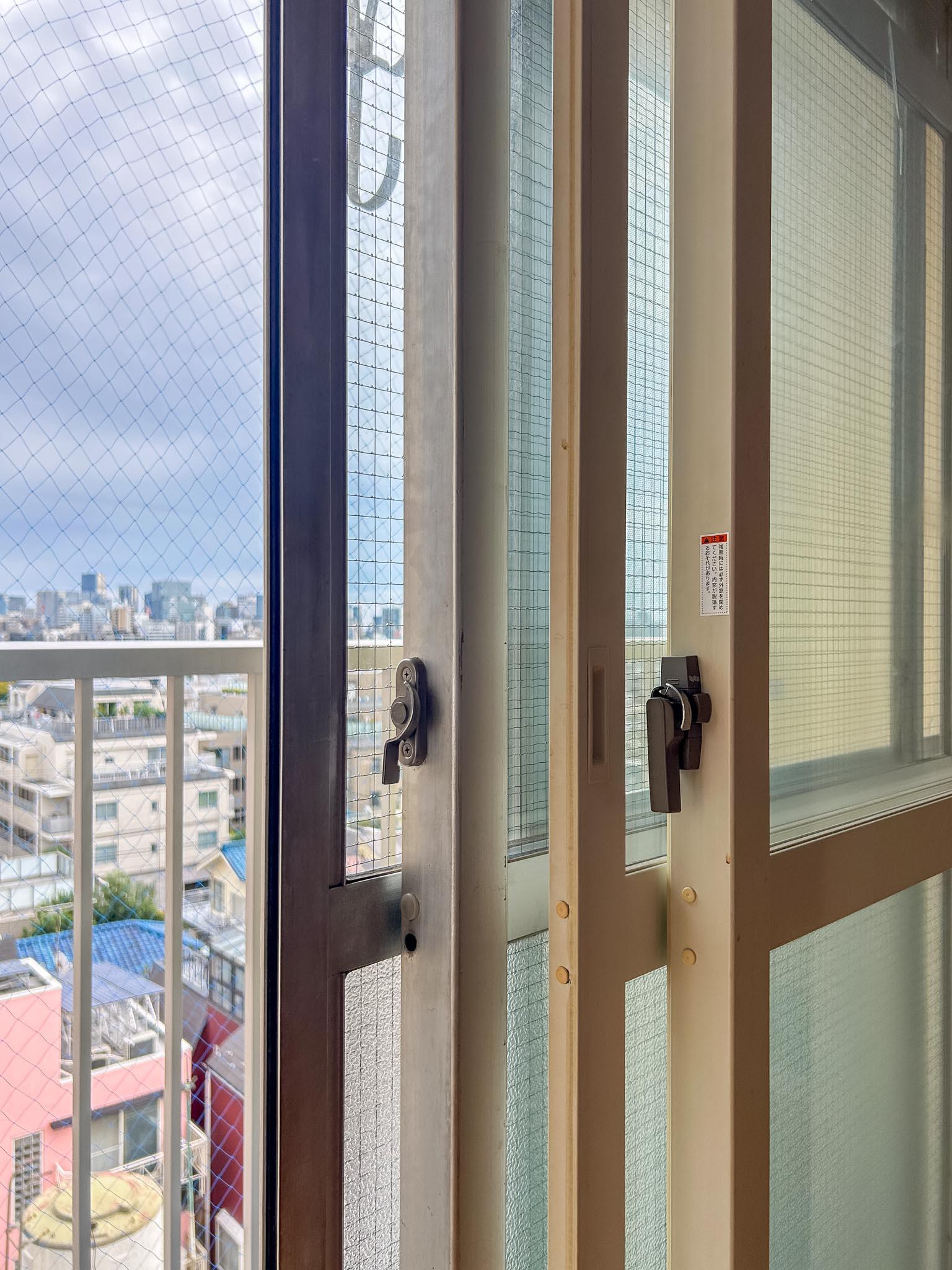 新宿区岩戸町の賃貸物件/二重窓