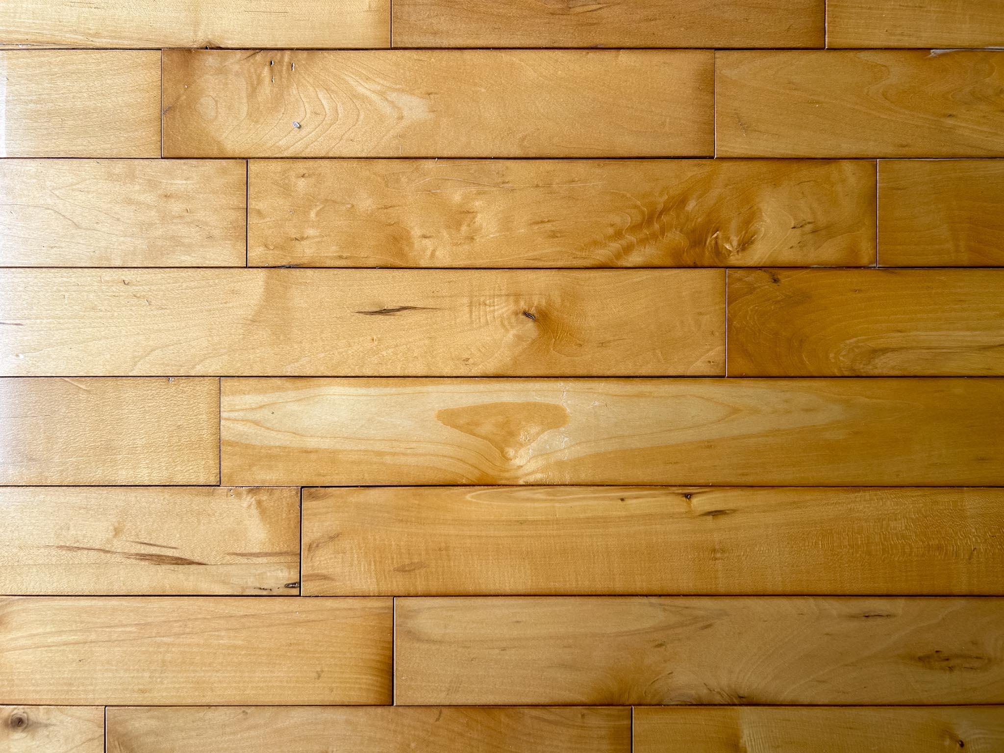 新宿区岩戸町の賃貸物件/幅が細めの無垢フローリング