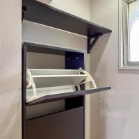 新宿区岩戸町の賃貸物件/玄関横にシューズボックス