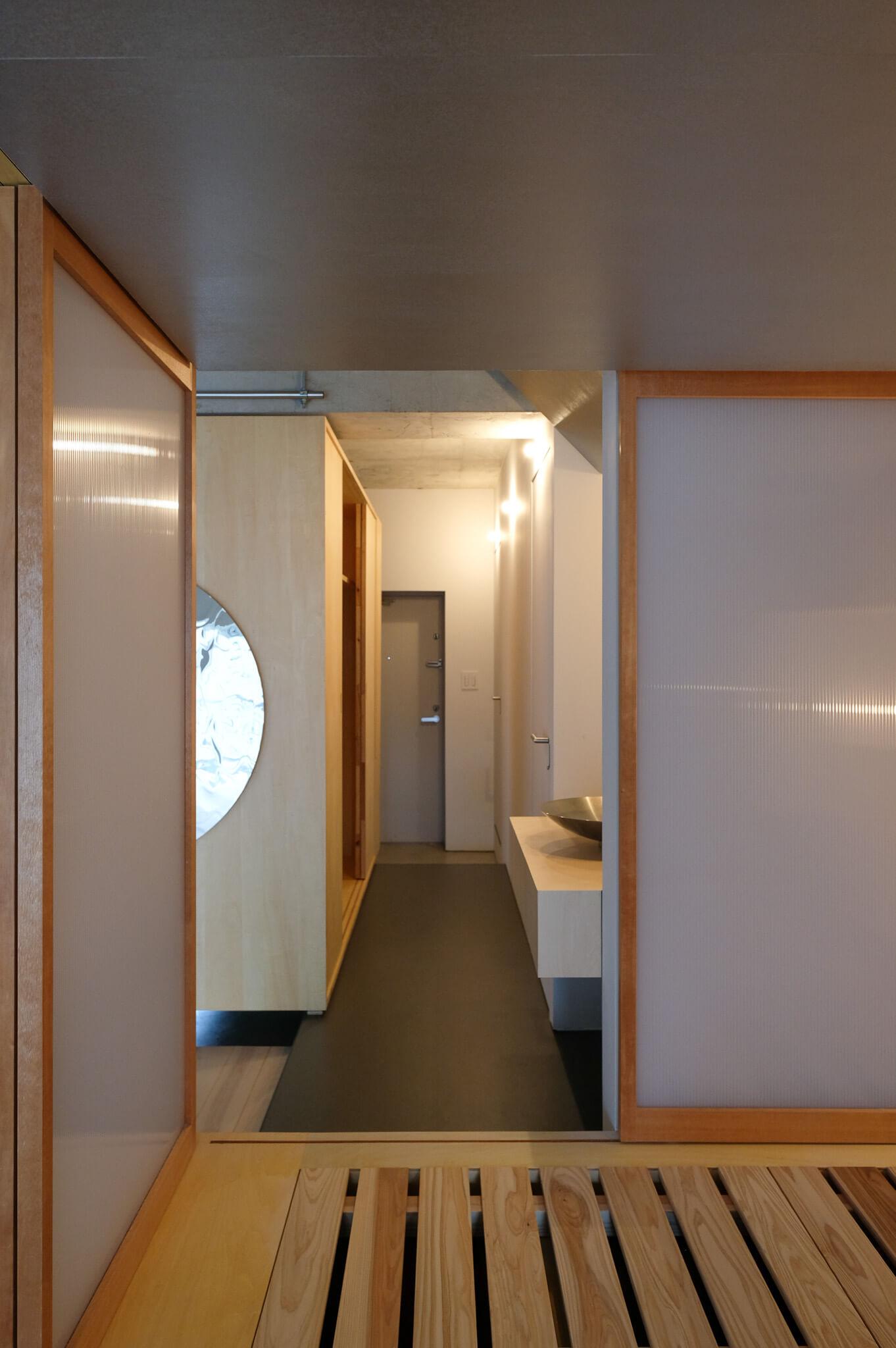 江東区白河の賃貸物件/寝床から玄関へのアングル