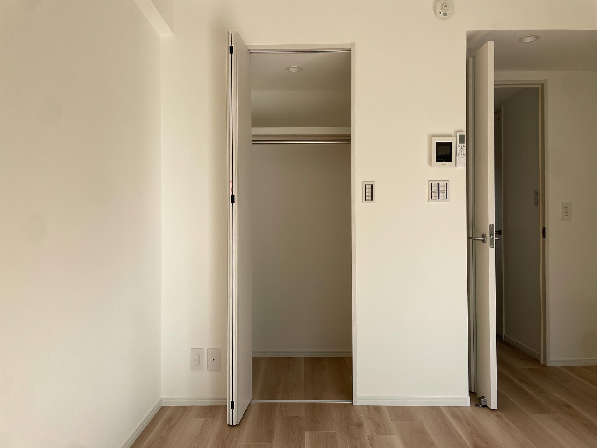 文京区本郷の賃貸物件/リビングにもクローゼット