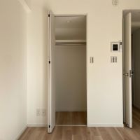 文京区本郷の賃貸物件/リビングにもクローゼット