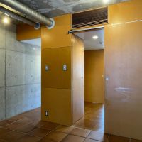 中野区松が丘の賃貸物件/203、北側5.7畳洋室：南に向かって