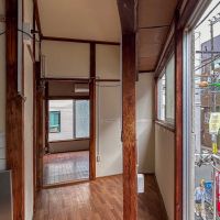 目黒区中央町の賃貸物件/洋室側をみる