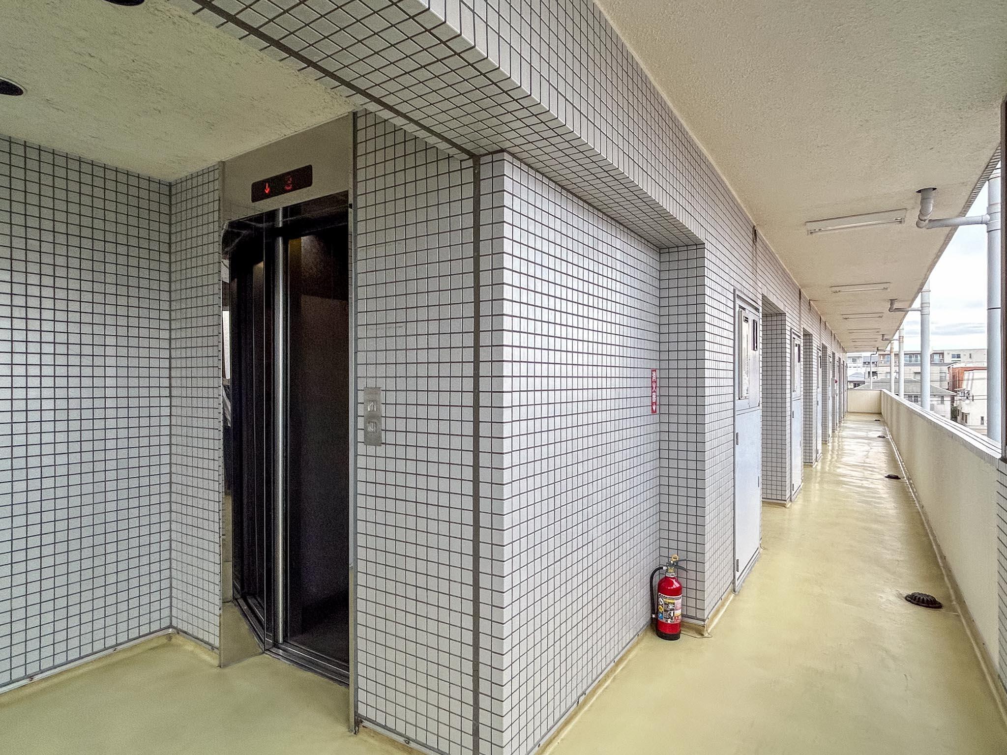 世田谷区桜新町の賃貸物件/共用廊下