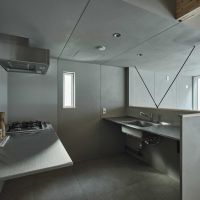 川崎市多摩区東生田の売買物件/キッチン。収納がないため、造作するか棚を置いて使うイメージ