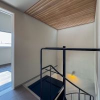 神奈川県川崎市中原区小杉御殿町の賃貸物件/3階の階段ホール