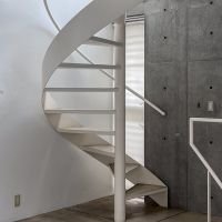 世田谷区代田の賃貸物件/部屋のアイコン的な螺旋階段