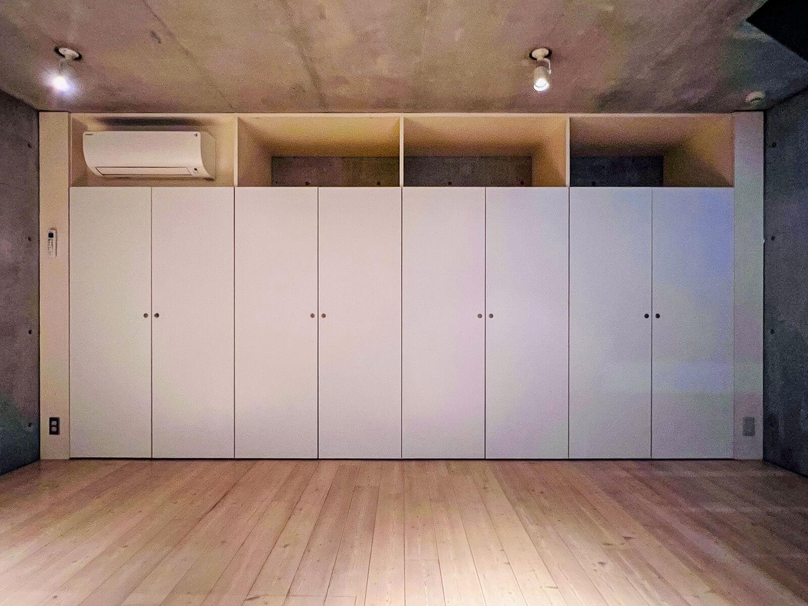 世田谷区代田の賃貸物件/扉の中は全て収納です