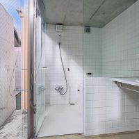 世田谷区代田の賃貸物件/ガラスが多様され明るく爽やかな空間です