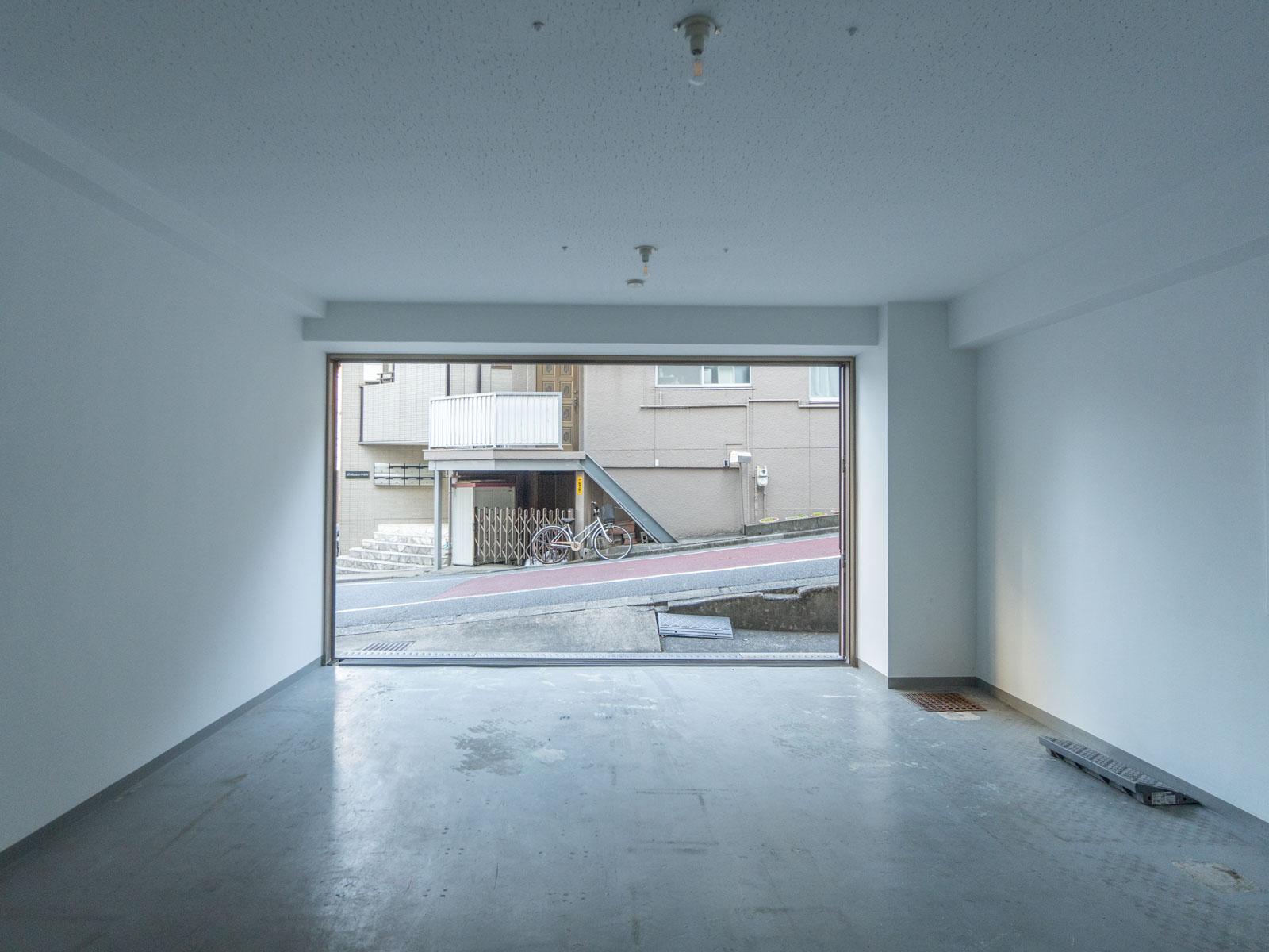 文京区小石川の売買物件/ガレージ付き。アトリエや路面店に転用することも可能です