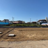 埼玉県新座市新堀1-14の売買物件/東側から西側を見て。今回の土地の向こう側の農地はそのまま残ります