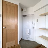 杉並区和田の賃貸物件/4A: すてきな扉の先はバストイレ