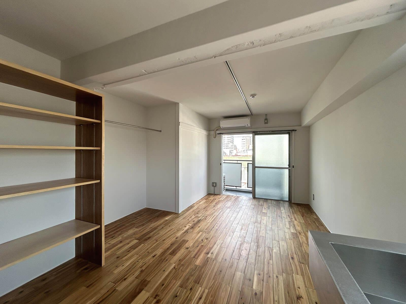 杉並区和田の賃貸物件/4B: 部屋の外形や面積は4Aと同じで、設備の配置が少し違います