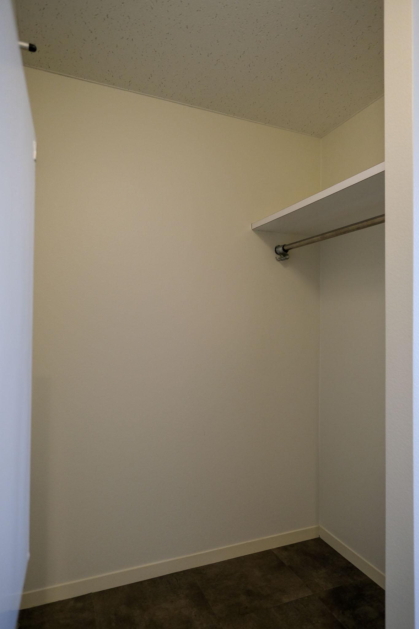 渋谷区千駄ヶ谷の賃貸物件/半地階クローク