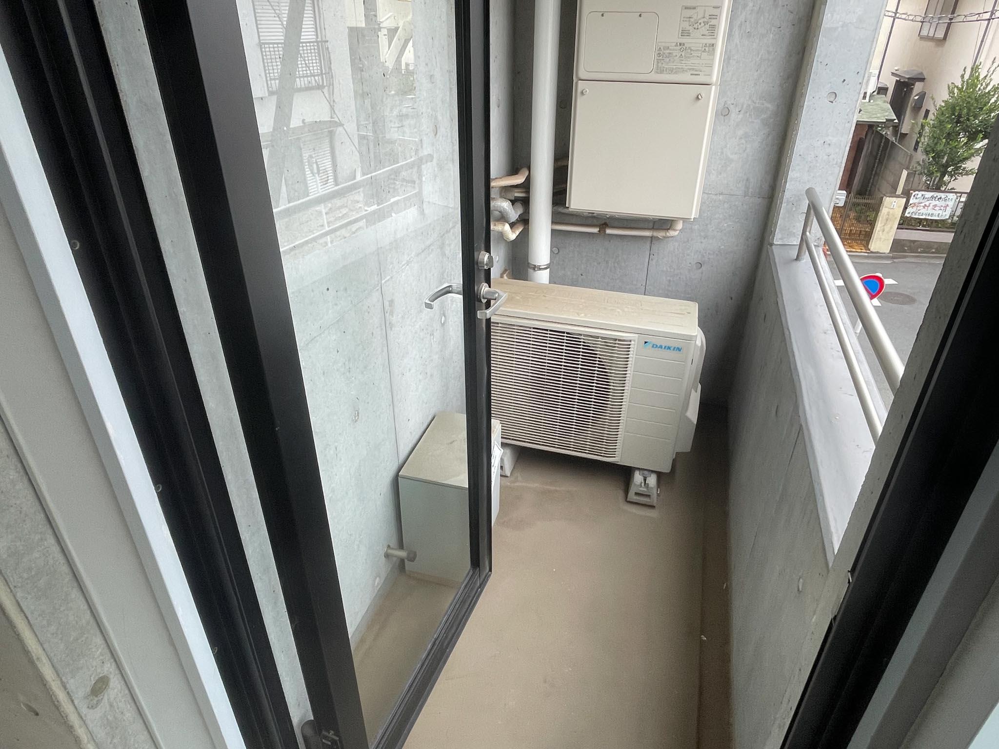 三鷹市井の頭の賃貸物件/ベランダのサイズは小さめです