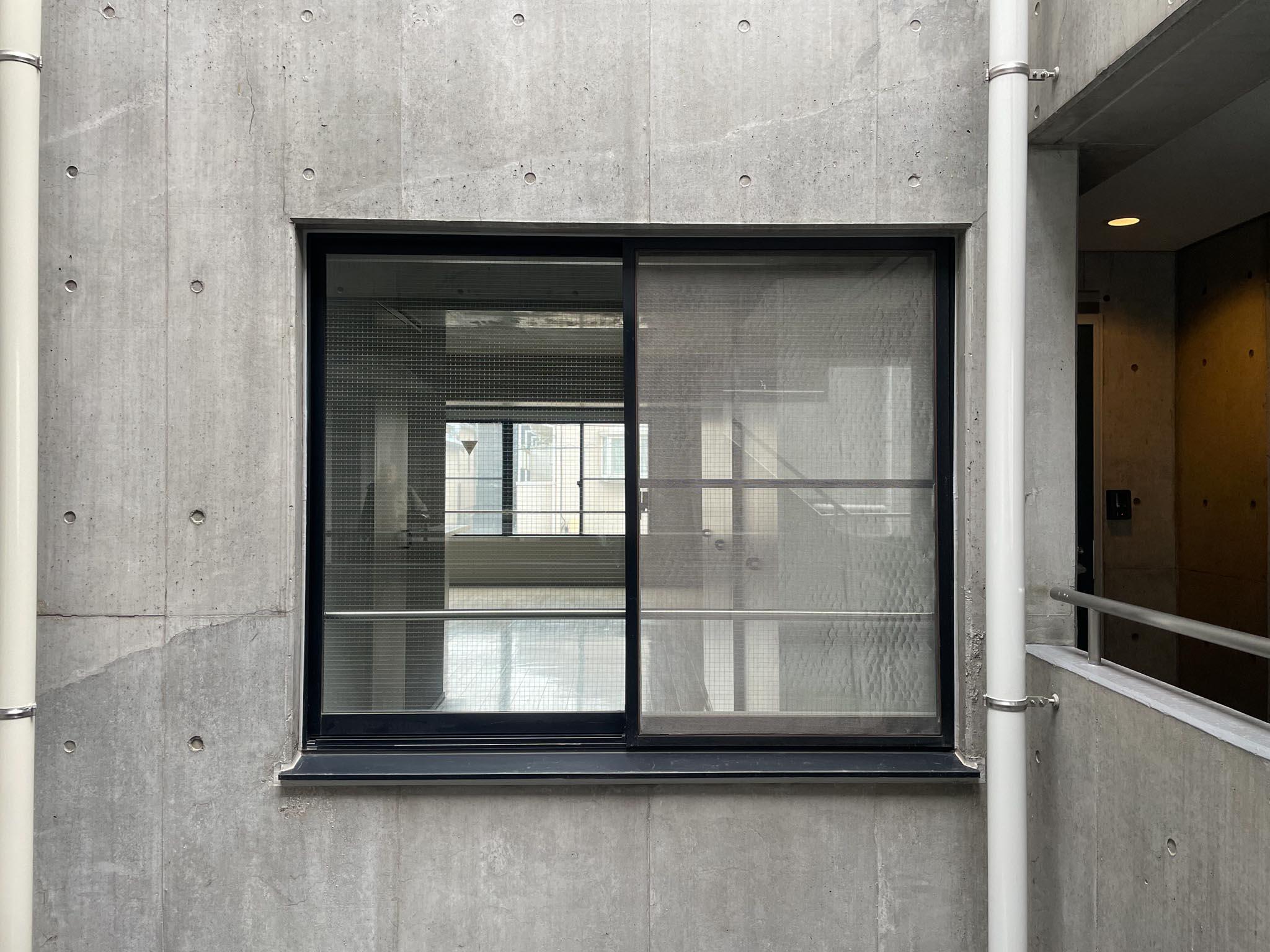 三鷹市井の頭の賃貸物件/共用部からこのように見えます