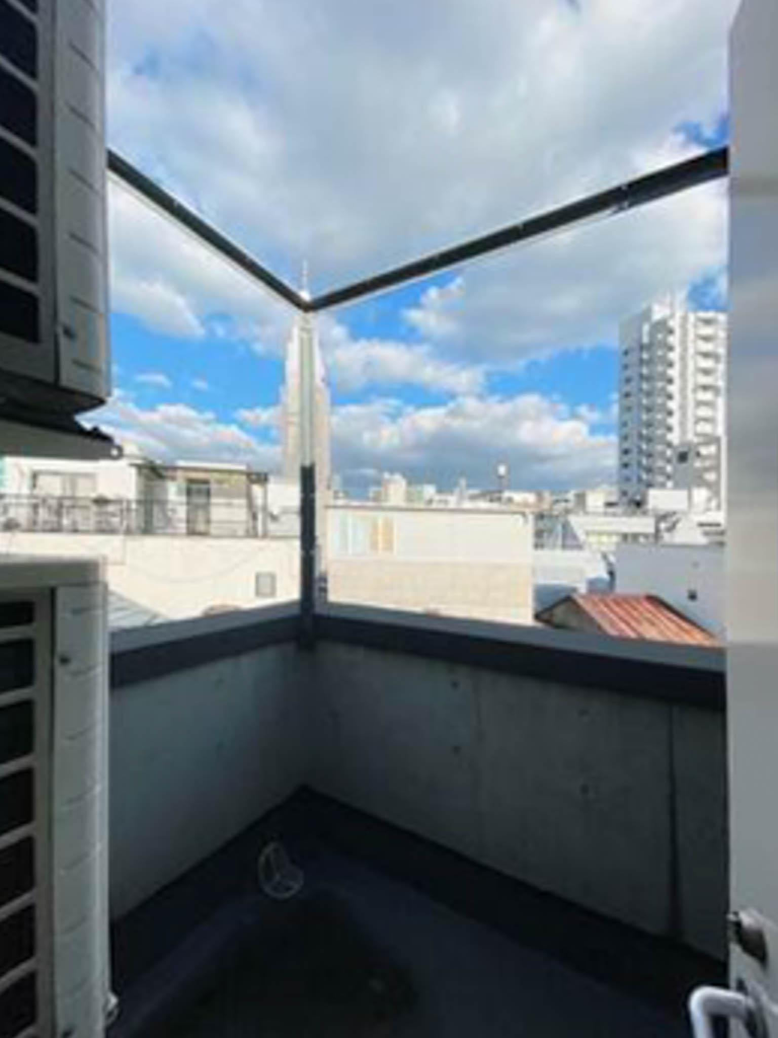 渋谷区代々木の賃貸物件/4階東側のバルコニー