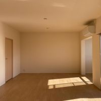 武蔵野市吉祥寺南町の賃貸物件/リビングを東に向かって