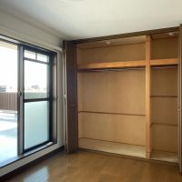 練馬区中村の賃貸物件/6畳洋室：収納は大きなクローゼット