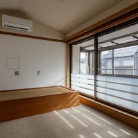 杉並区今川の賃貸物件/room1 / サンルームがついていて庭まで直接下りられます