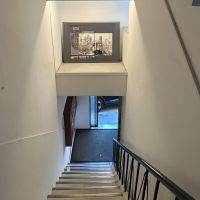 渋谷区鉢山町の賃貸物件/共用部階段