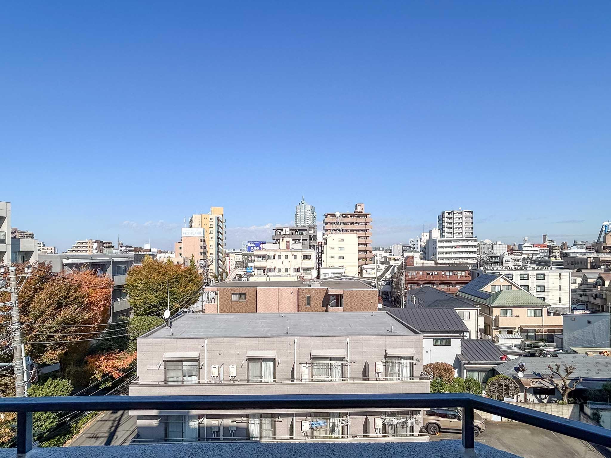 世田谷区瀬田の賃貸物件/北東側もひらけていて空が広い