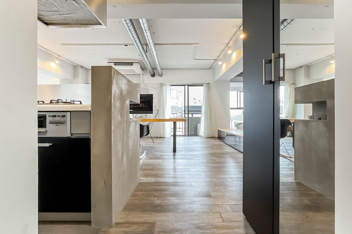 大田区中央の売買物件/玄関からの視点