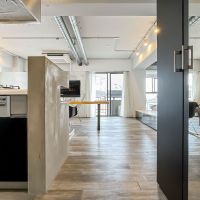 大田区中央の売買物件/玄関からの視点