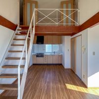 三鷹市中原の賃貸物件/1階：キッチン側をみる