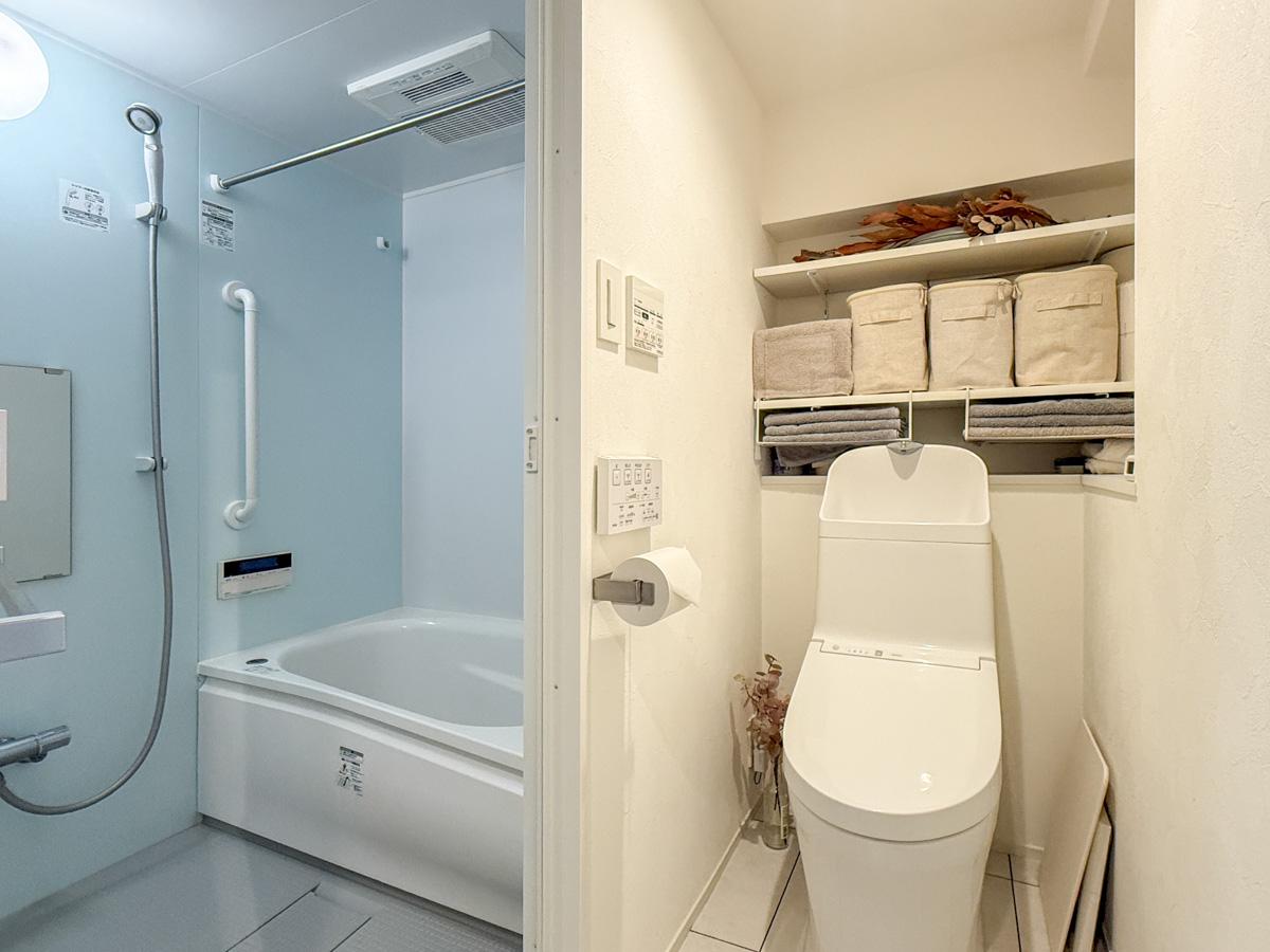 練馬区豊玉中の売買物件/浴室、洗面は、水回りスペースにキュッと収まる形