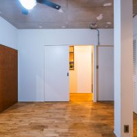 横浜市港北区箕輪町の売買物件/躯体現し天井がアクセントの洋室（ROOM3）