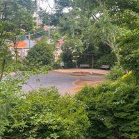 横浜市港北区箕輪町の売買物件/敷地の隣に公園もあり小さいお子さんがいるファミリーにもぴったり